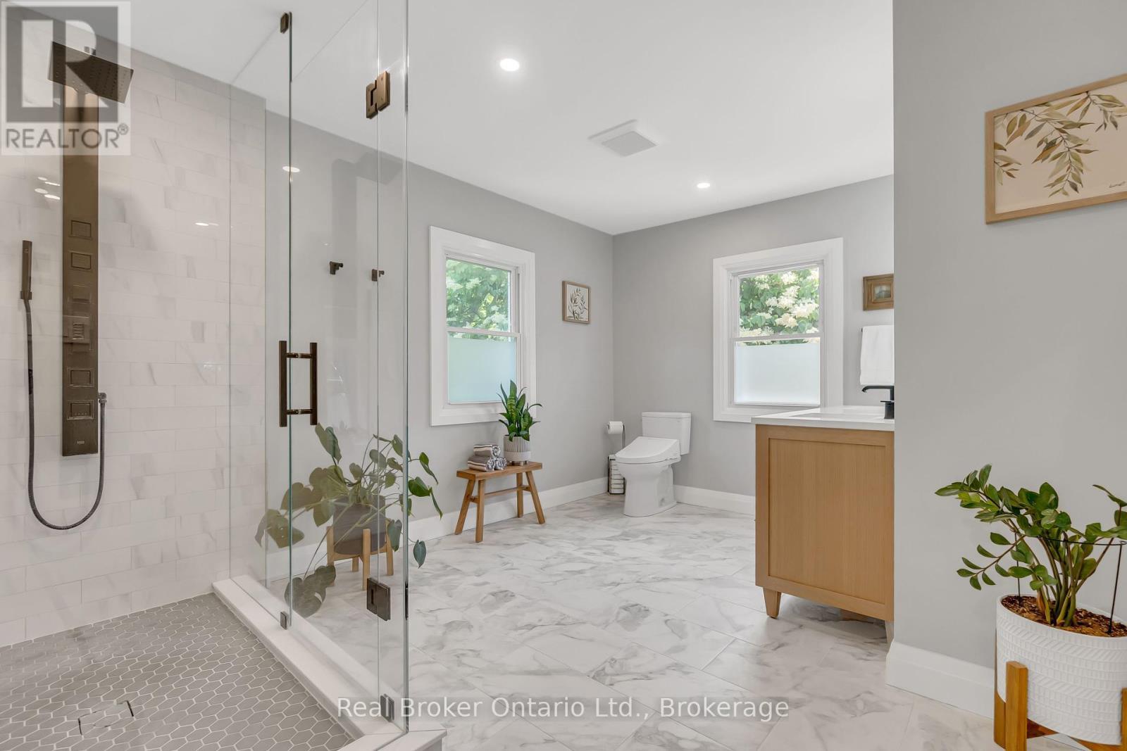 6566 Concession Rd 4 Road, Puslinch (Morriston), ON - Indoor