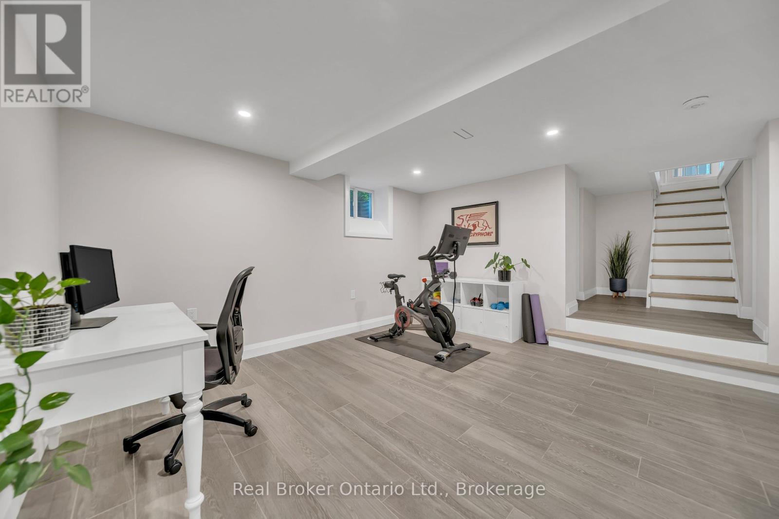 6566 Concession Rd 4 Road, Puslinch (Morriston), ON - Indoor