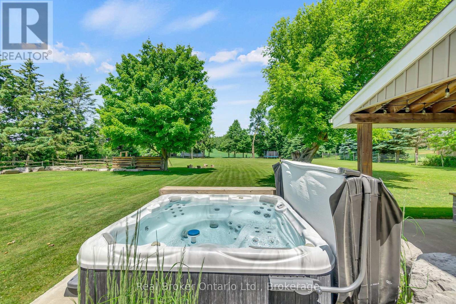 6566 Concession Rd 4 Road, Puslinch (Morriston), ON - Outdoor With Deck Patio Veranda With Backyard