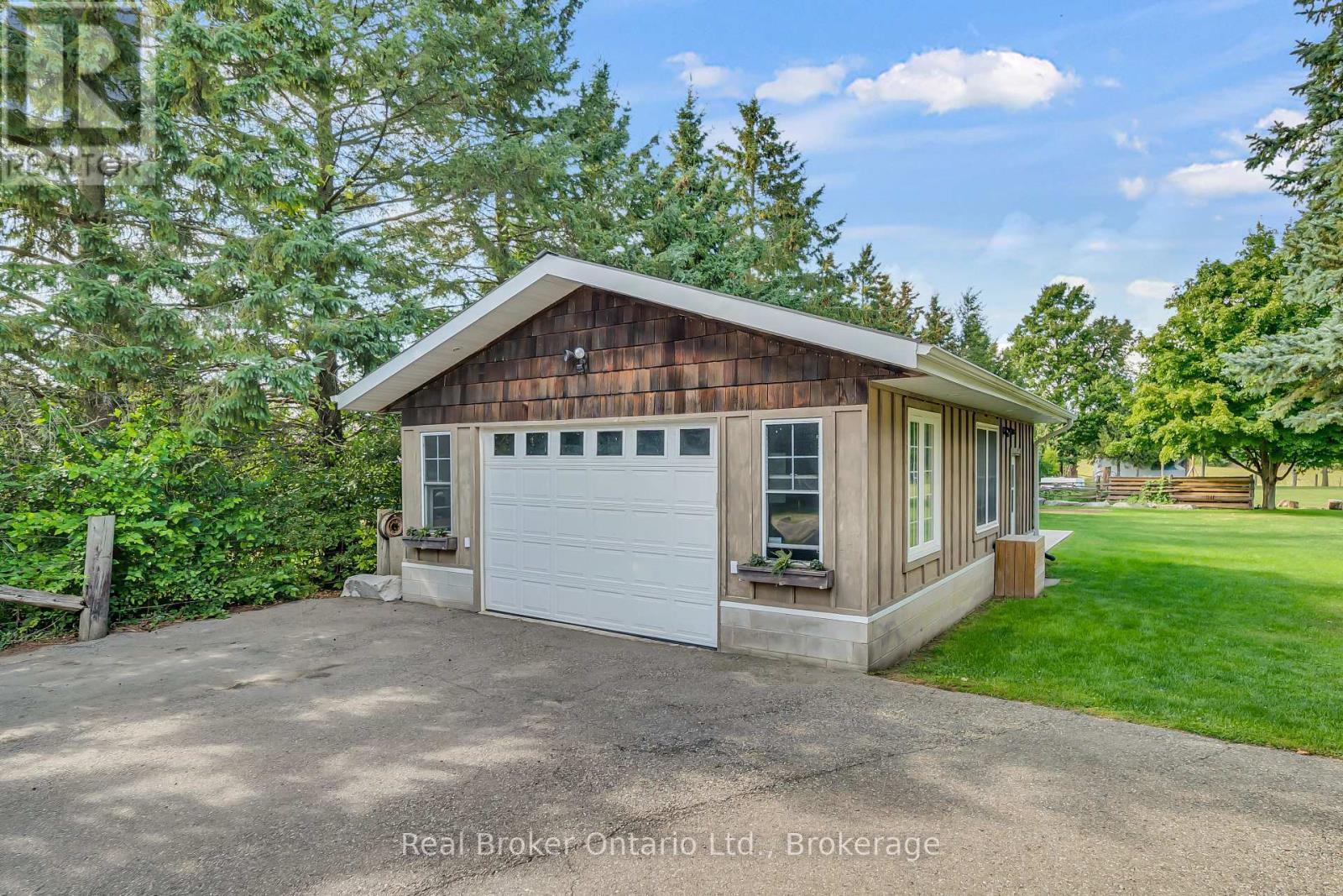 6566 Concession Rd 4 Road, Puslinch (Morriston), ON - Outdoor