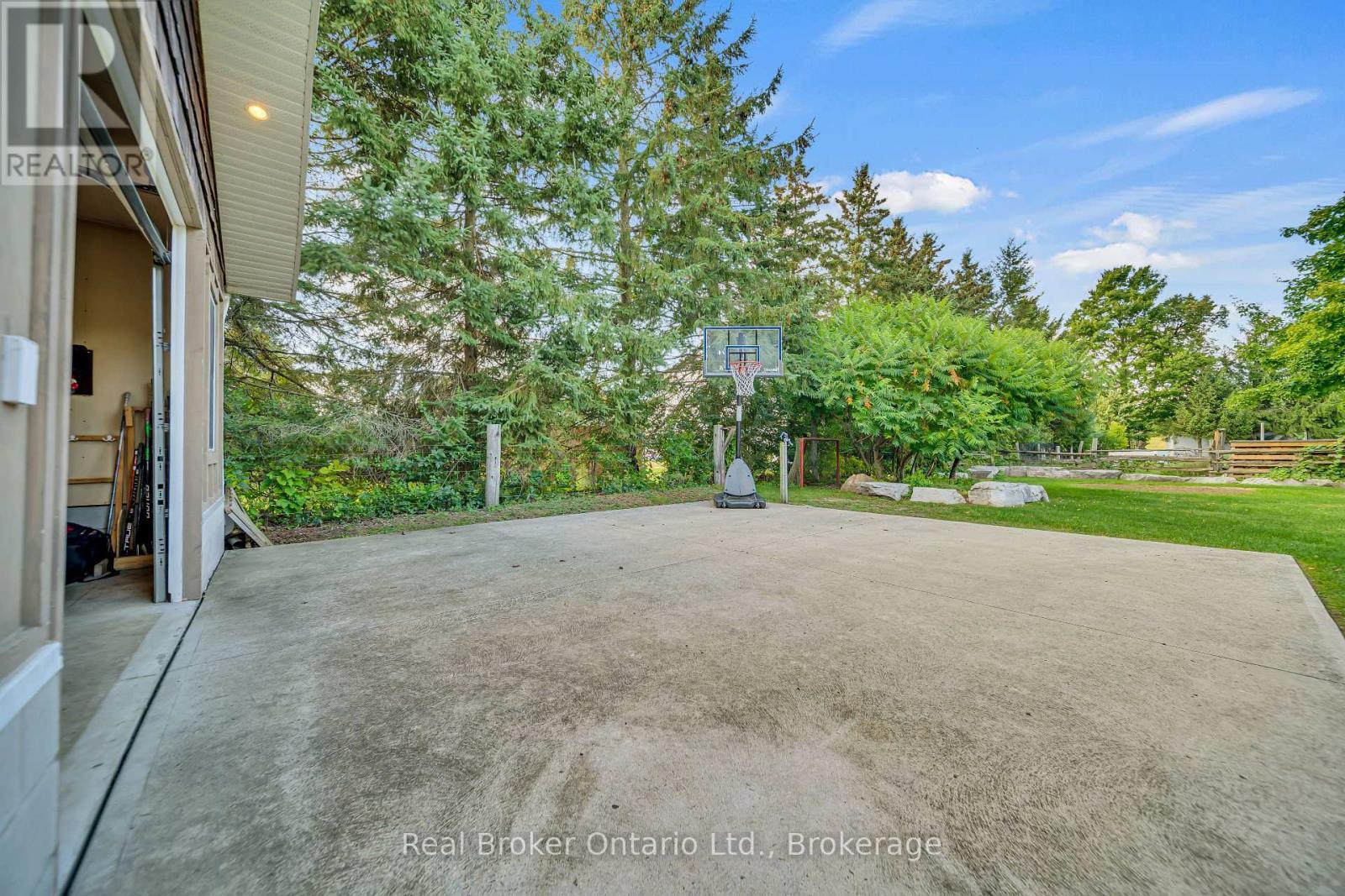 6566 Concession Rd 4 Road, Puslinch (Morriston), ON - Outdoor