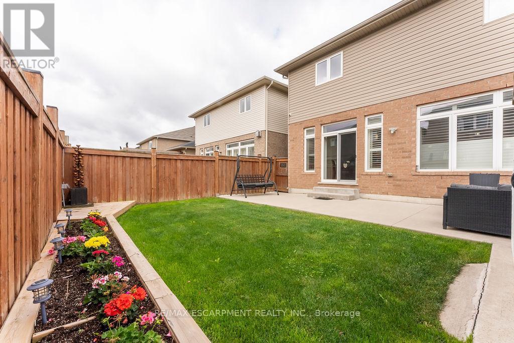 67 Bellroyal Crescent, Hamilton, ON - Outdoor