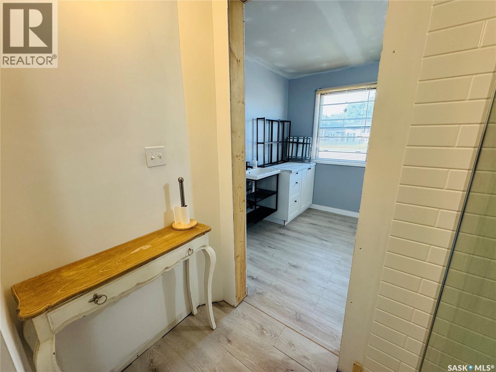 108 7Th Avenue W, Biggar, SK - Indoor Photo Showing Other Room