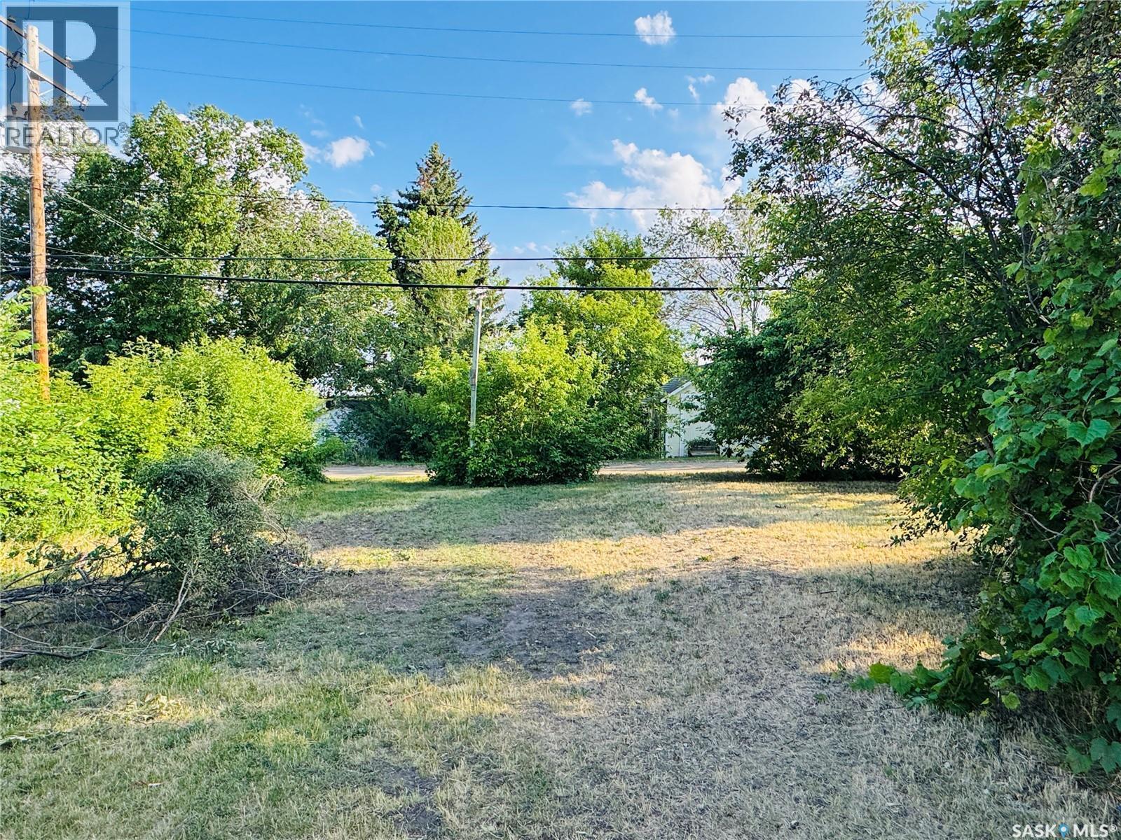 108 7Th Avenue W, Biggar, SK - Outdoor