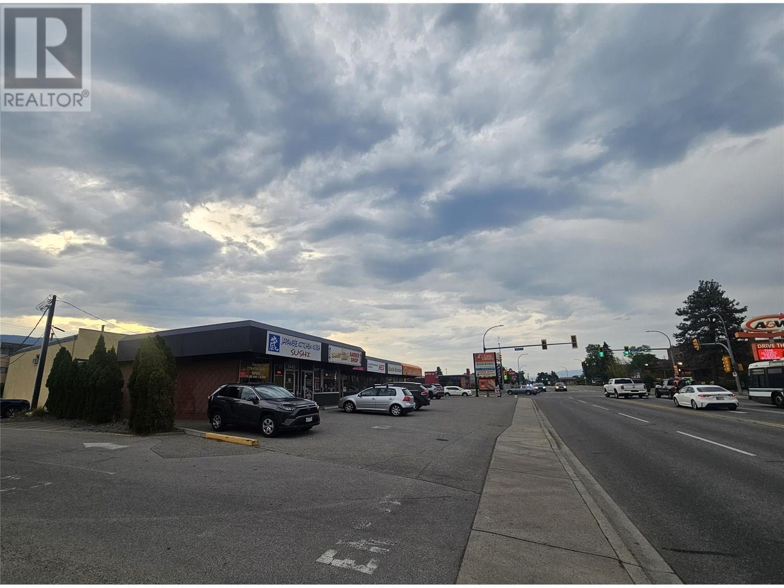 1413 Main Street, Penticton, BC