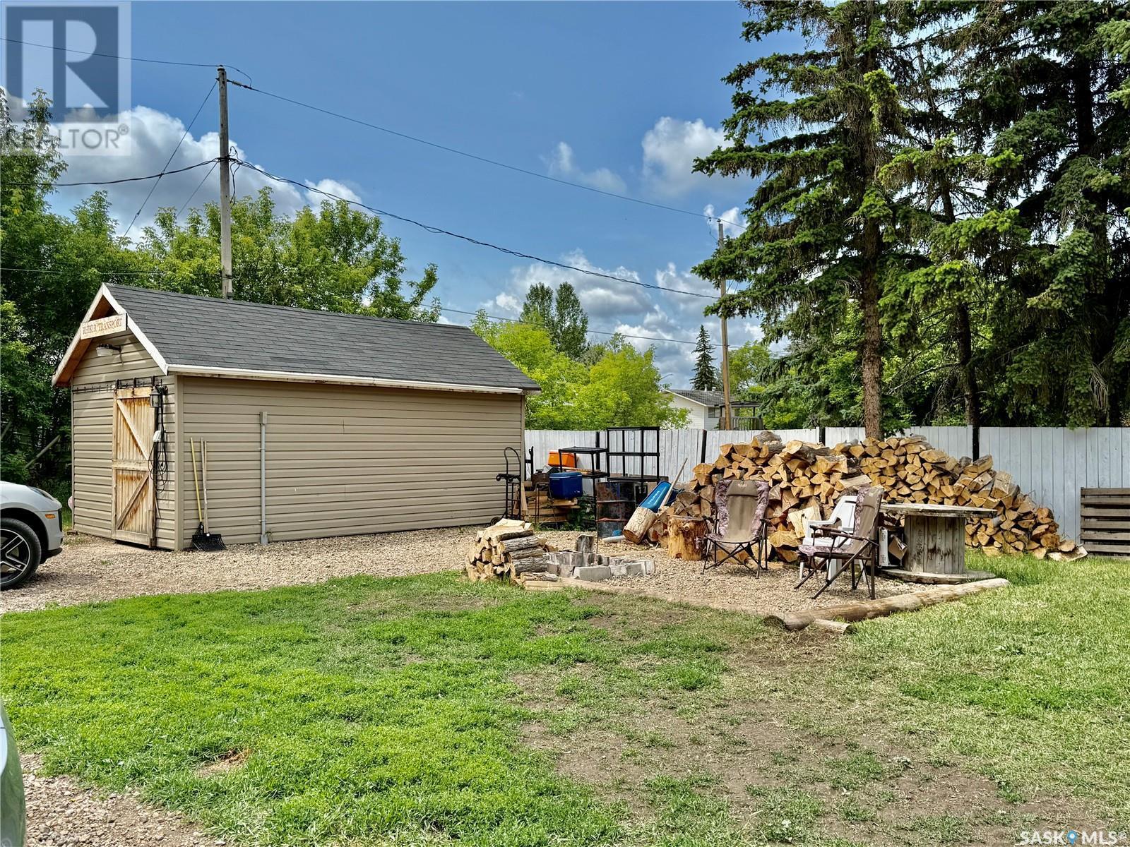 103 2Nd Avenue W, Paynton, SK - Outdoor