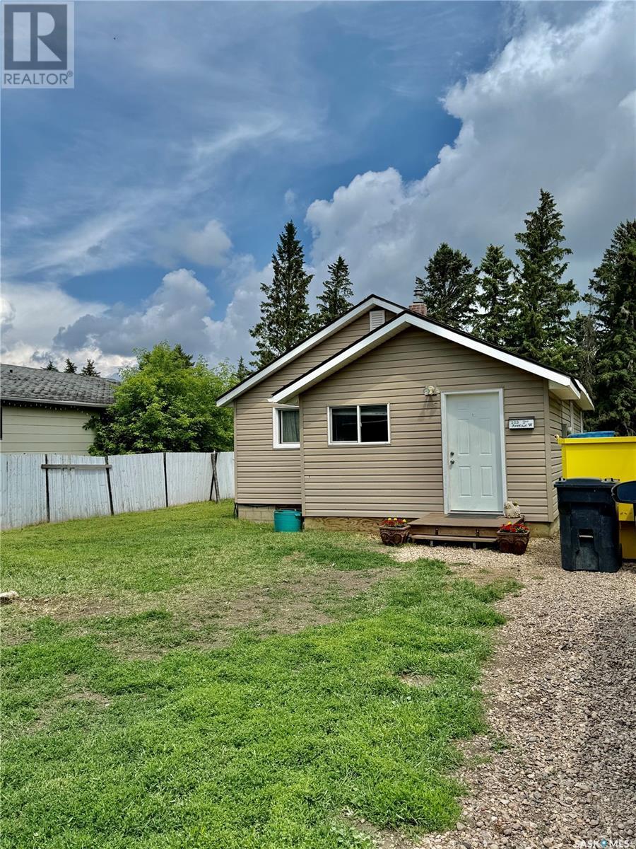103 2Nd Avenue W, Paynton, SK - Outdoor