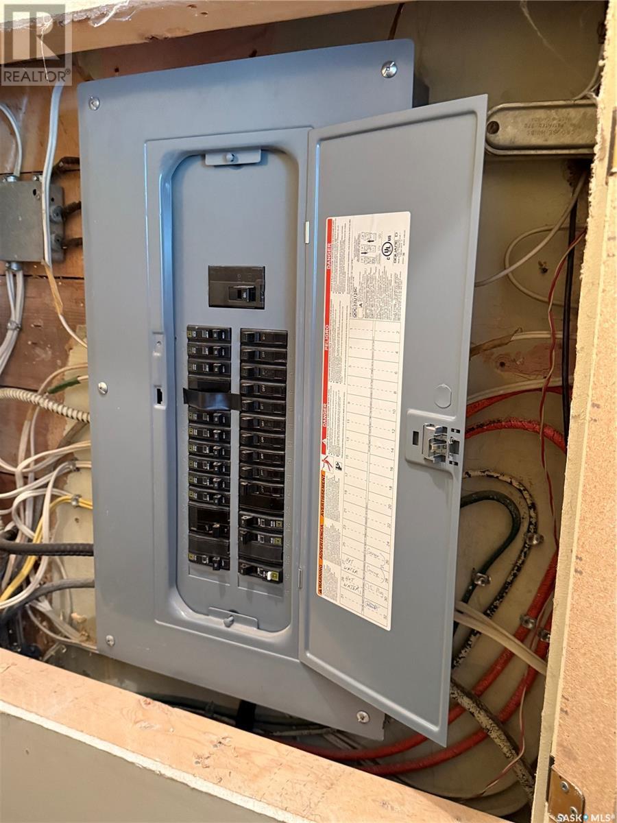 103 2Nd Avenue W, Paynton, SK - Indoor Photo Showing Other Room