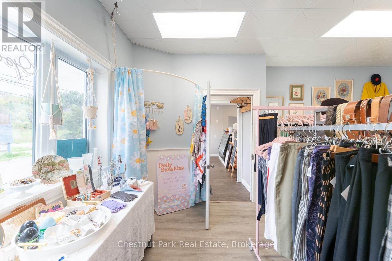 2015 141 Highway, Muskoka Lakes (Watt), ON