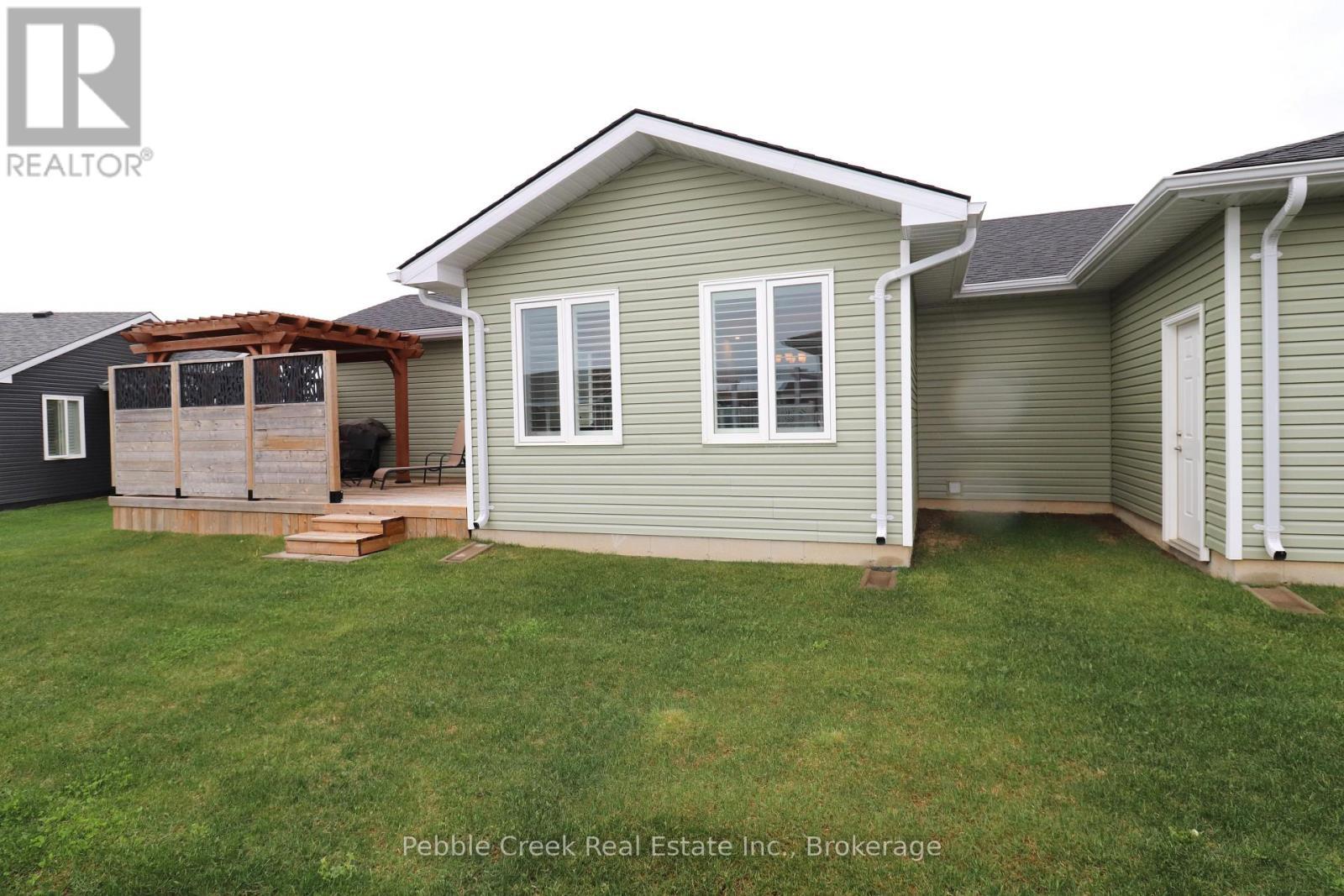 112 Huron Heights Drive, Ashfield-Colborne-Wawanosh (Colborne Twp), ON - Outdoor With Exterior