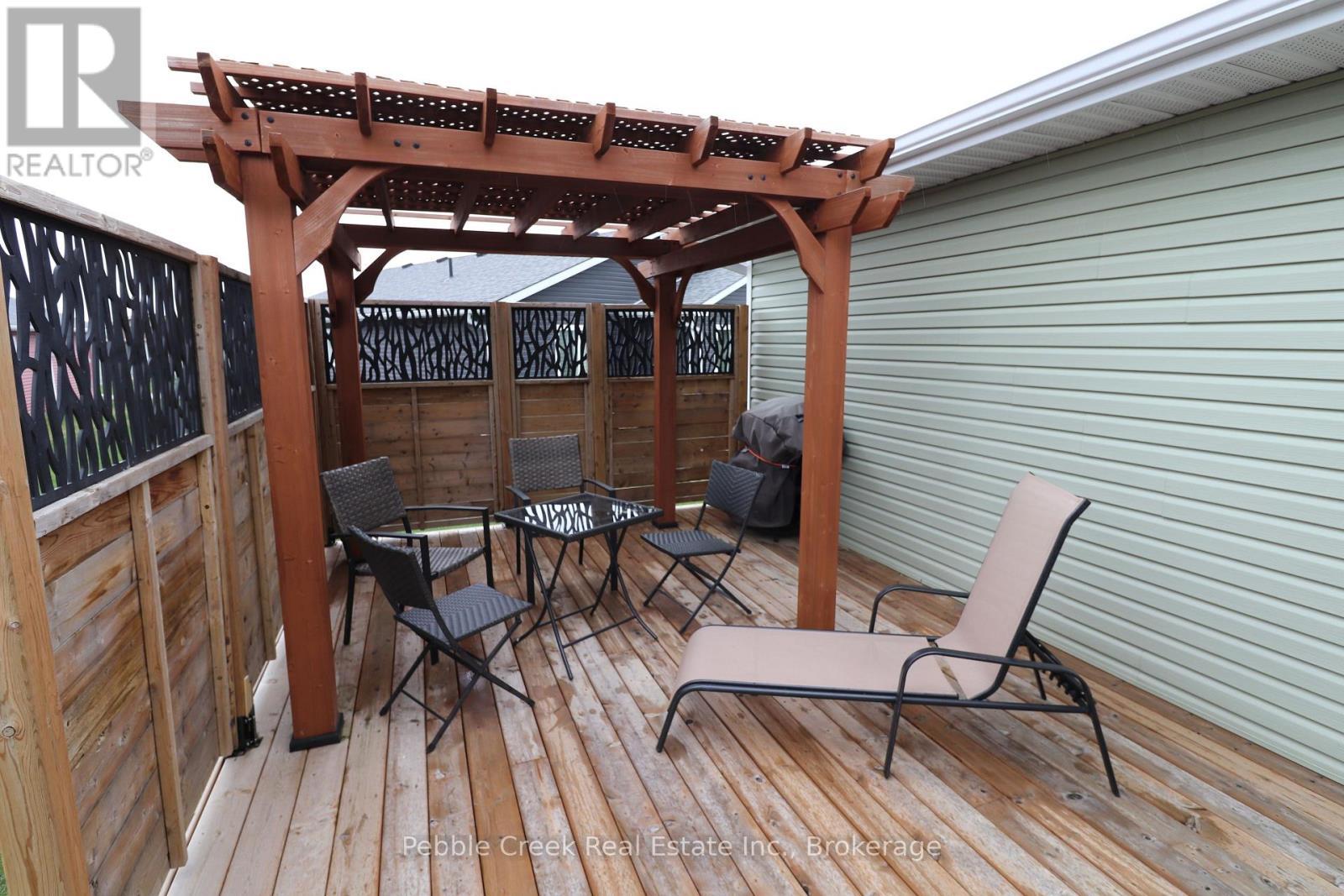 112 Huron Heights Drive, Ashfield-Colborne-Wawanosh (Colborne Twp), ON - Outdoor With Deck Patio Veranda With Exterior