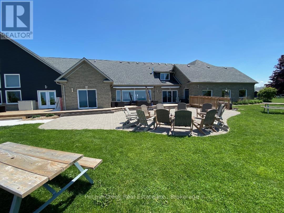 112 Huron Heights Drive, Ashfield-Colborne-Wawanosh (Colborne Twp), ON - Outdoor With Deck Patio Veranda