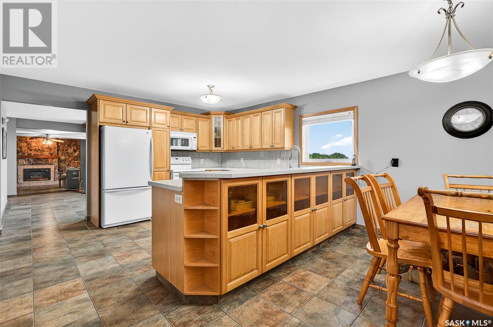 Stony Beach Acreage, Pense Rm No. 160, SK - Indoor