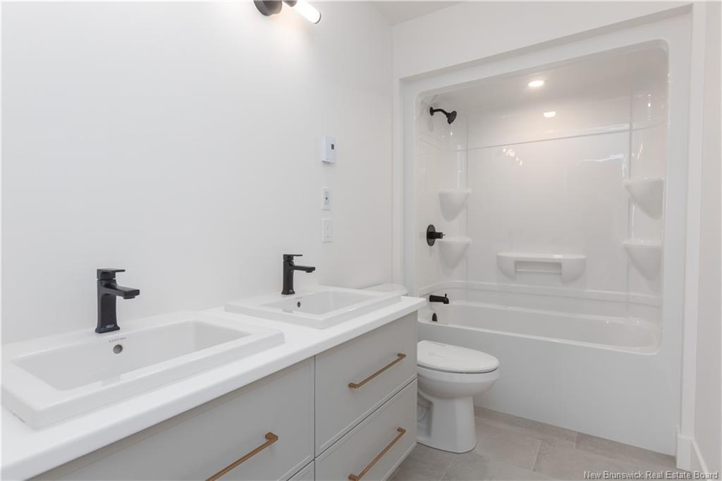 79 Rosenburg St, Moncton, NB