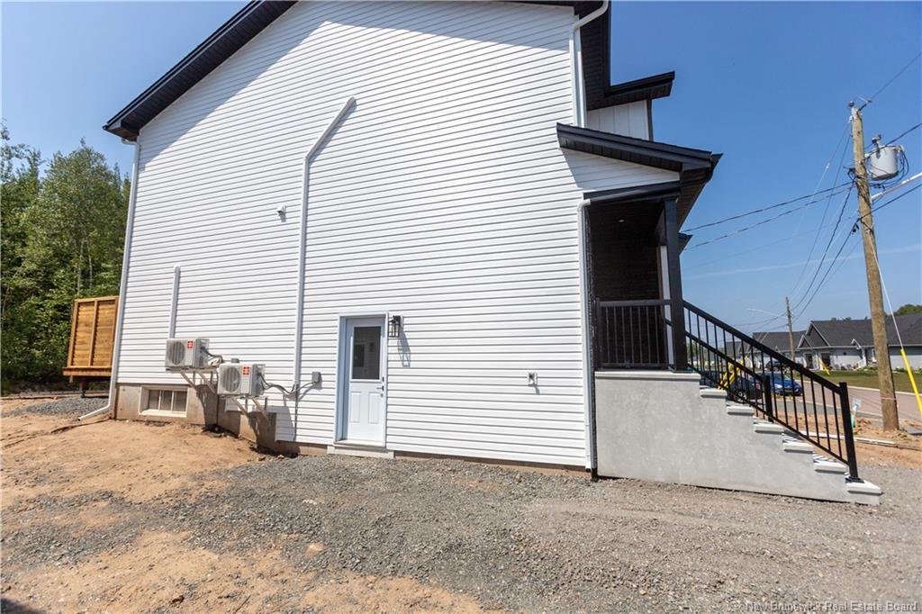 79 Rosenburg St, Moncton, NB