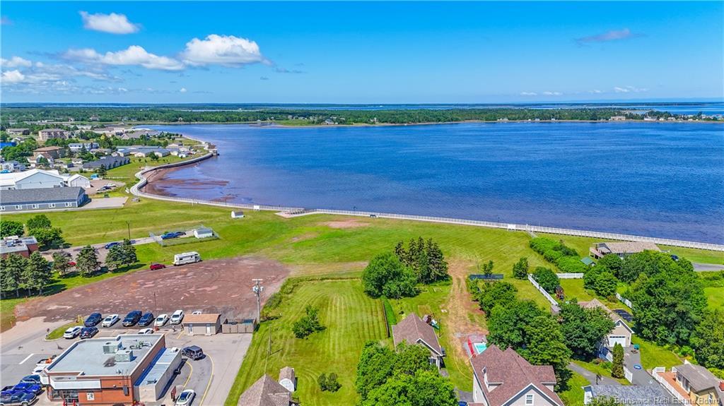 204 Jd Gauthier Blvd, Shippagan, NB