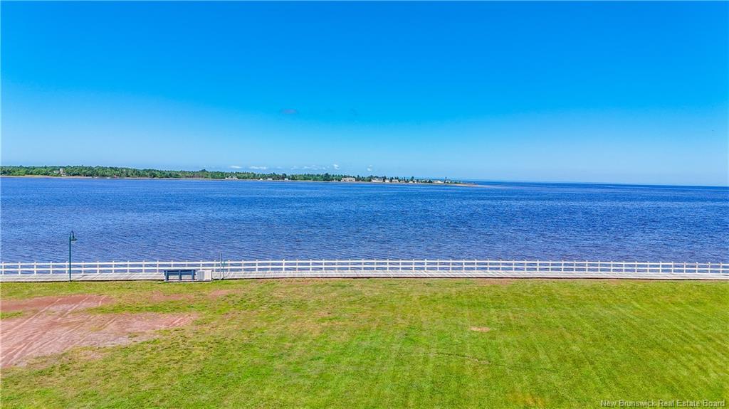 204 Jd Gauthier Blvd, Shippagan, NB