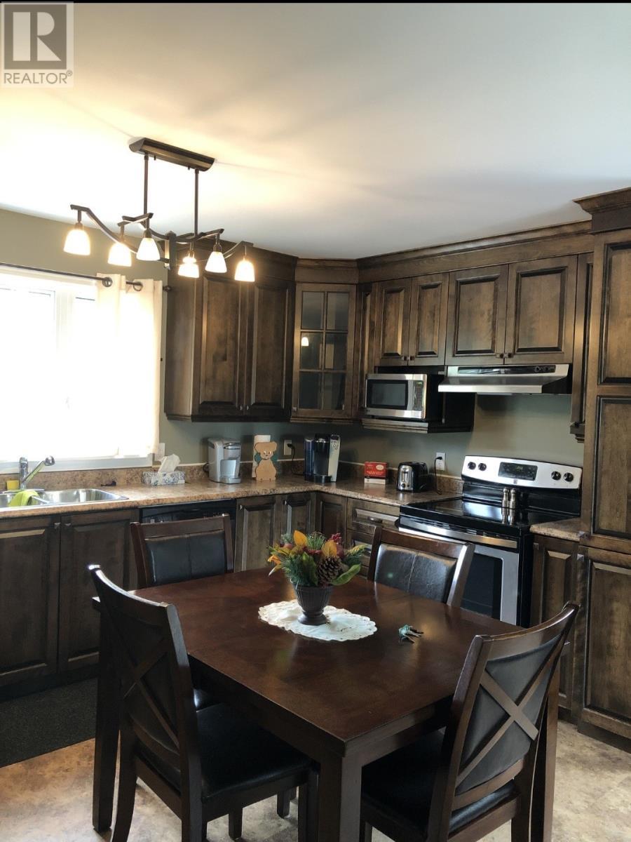 665 Station Road, Jefferys, NL - Indoor