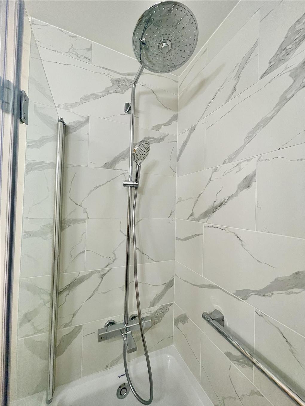 228 Taylor Street, Dryden, ON - Indoor Photo Showing Bathroom