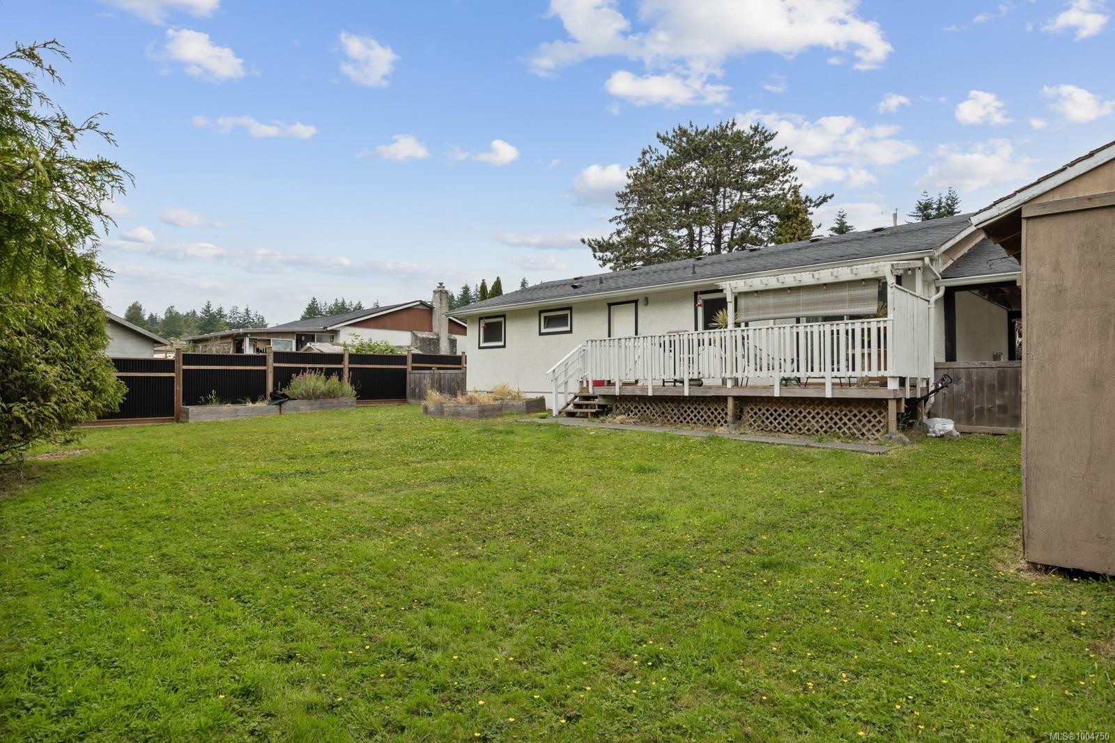 275 Centennial Dr, Courtenay, BC