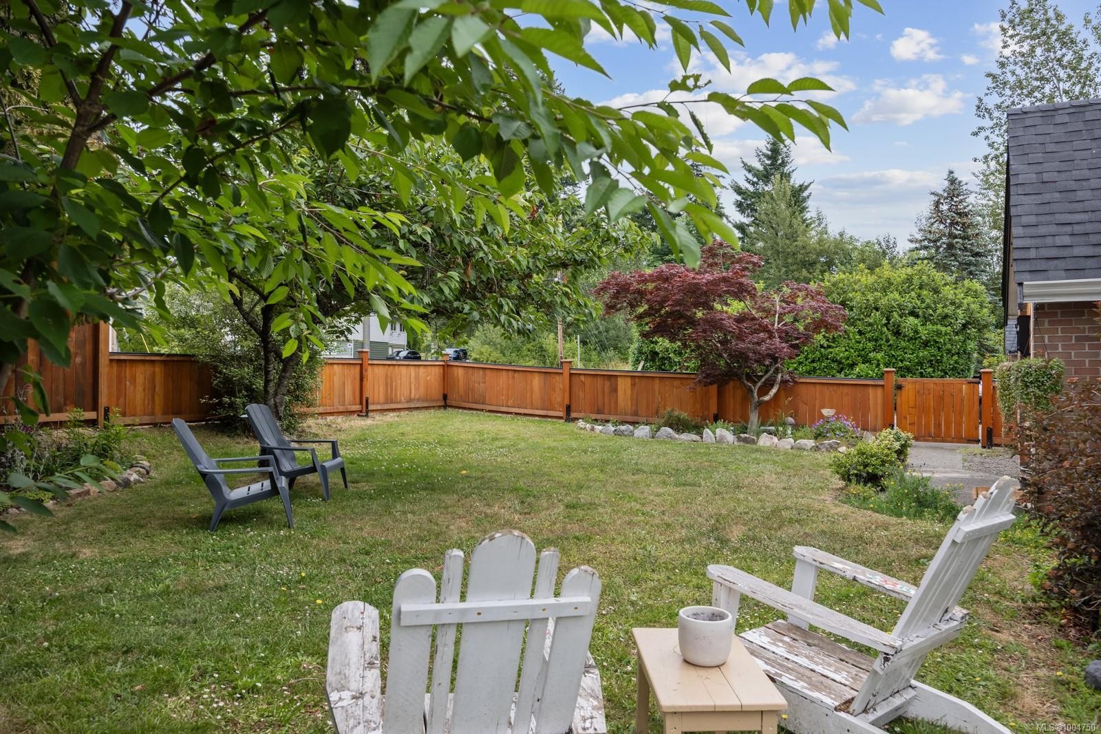 275 Centennial Dr, Courtenay, BC