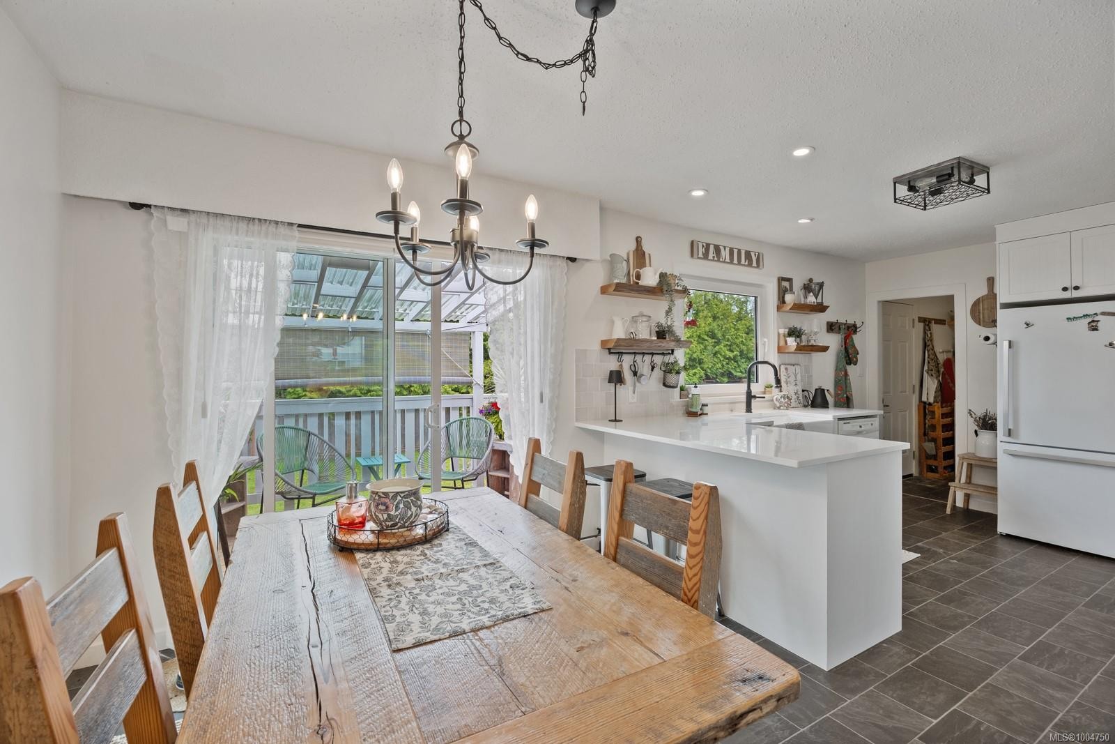 275 Centennial Dr, Courtenay, BC