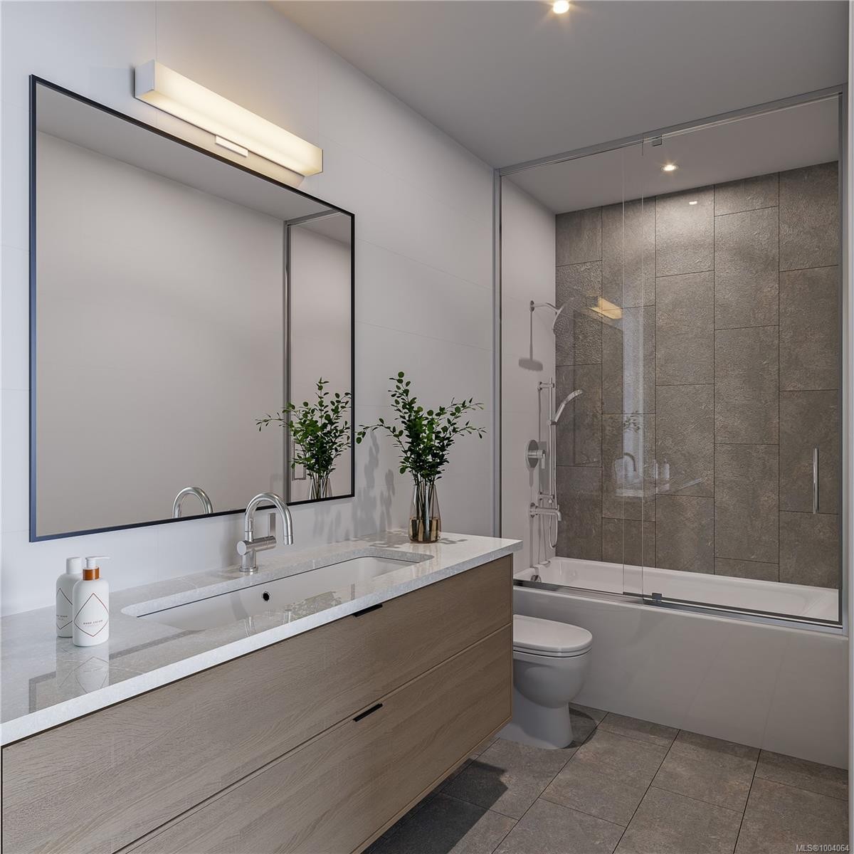 101-167 Island Hwy, View Royal, BC - Indoor Photo Showing Bathroom