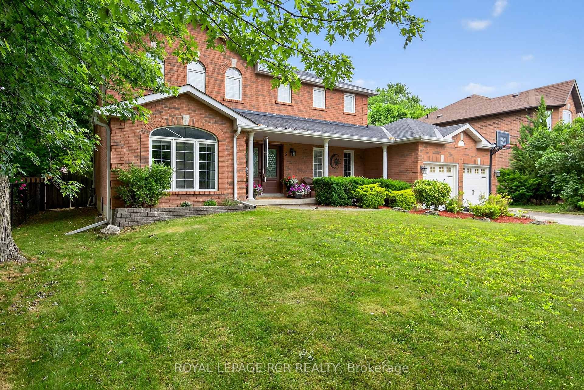 2 Dungey Crescent, New Tecumseth, ON - Outdoor With Deck Patio Veranda With Facade