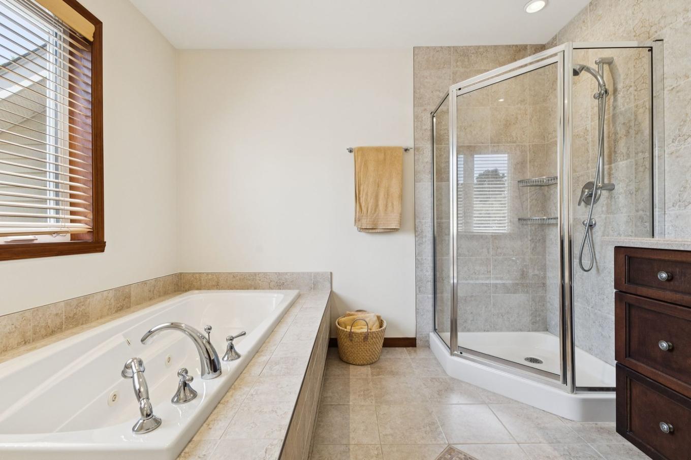 Salle de bains - 1627 Ch. Du Golf, Mont-Tremblant, QC - Indoor Photo Showing Bathroom