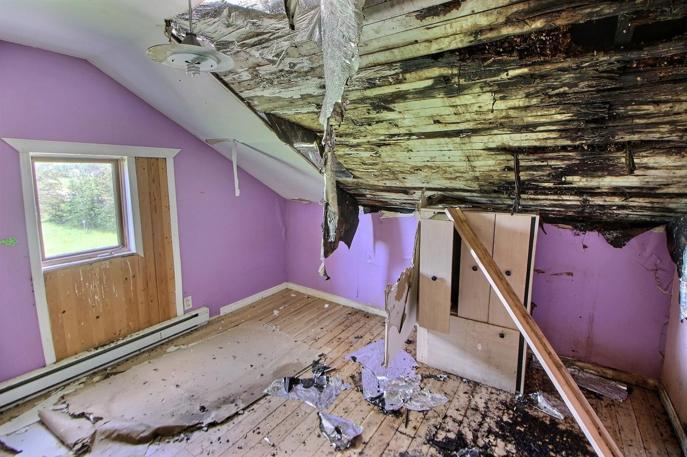 Chambre à coucher - 311 8E-Et-9E-Rang O., Sainte-Gertrude-Manneville, QC - Photo Showing Other Room