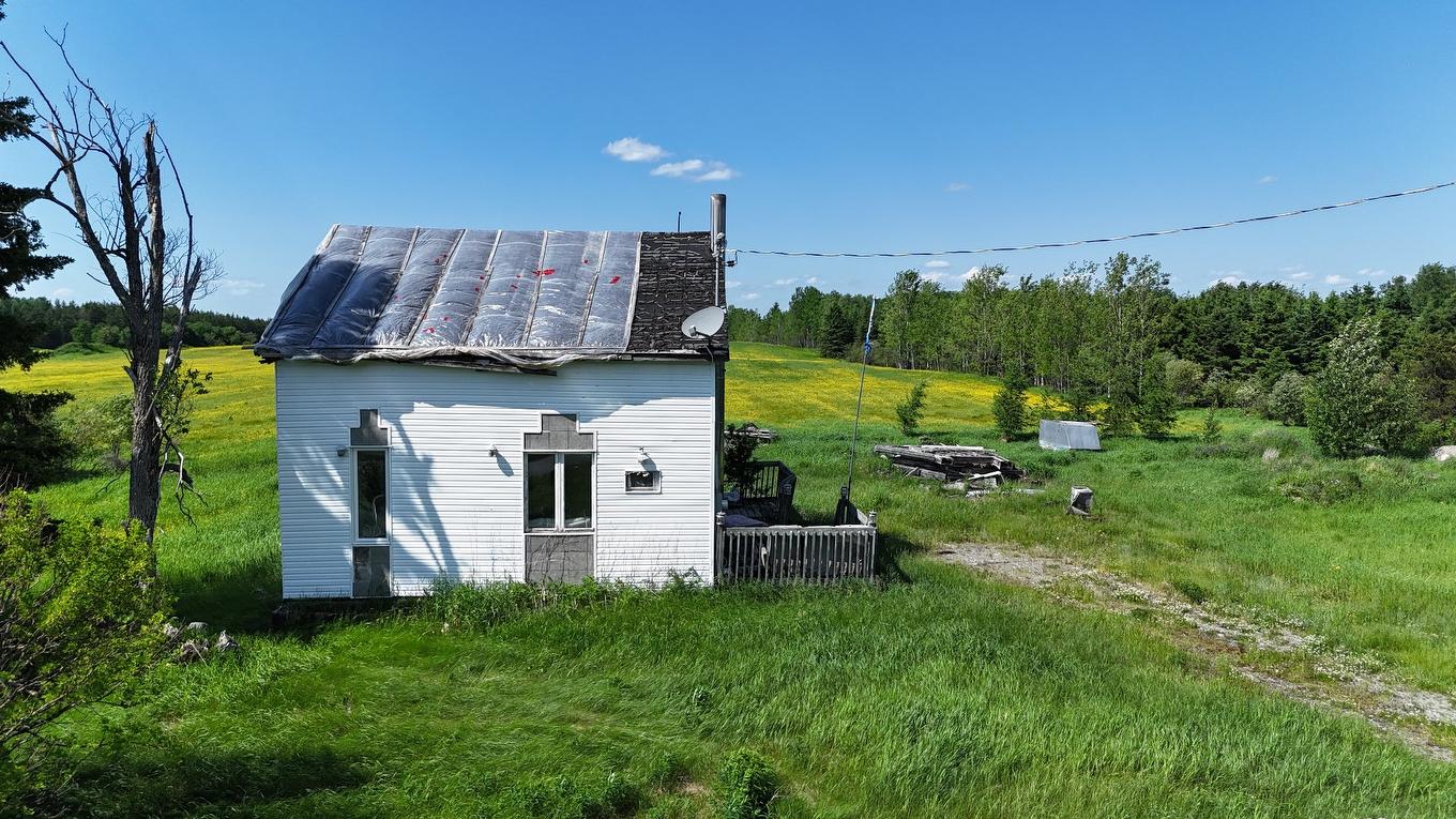 Façade - 311 8E-Et-9E-Rang O., Sainte-Gertrude-Manneville, QC - Outdoor With View