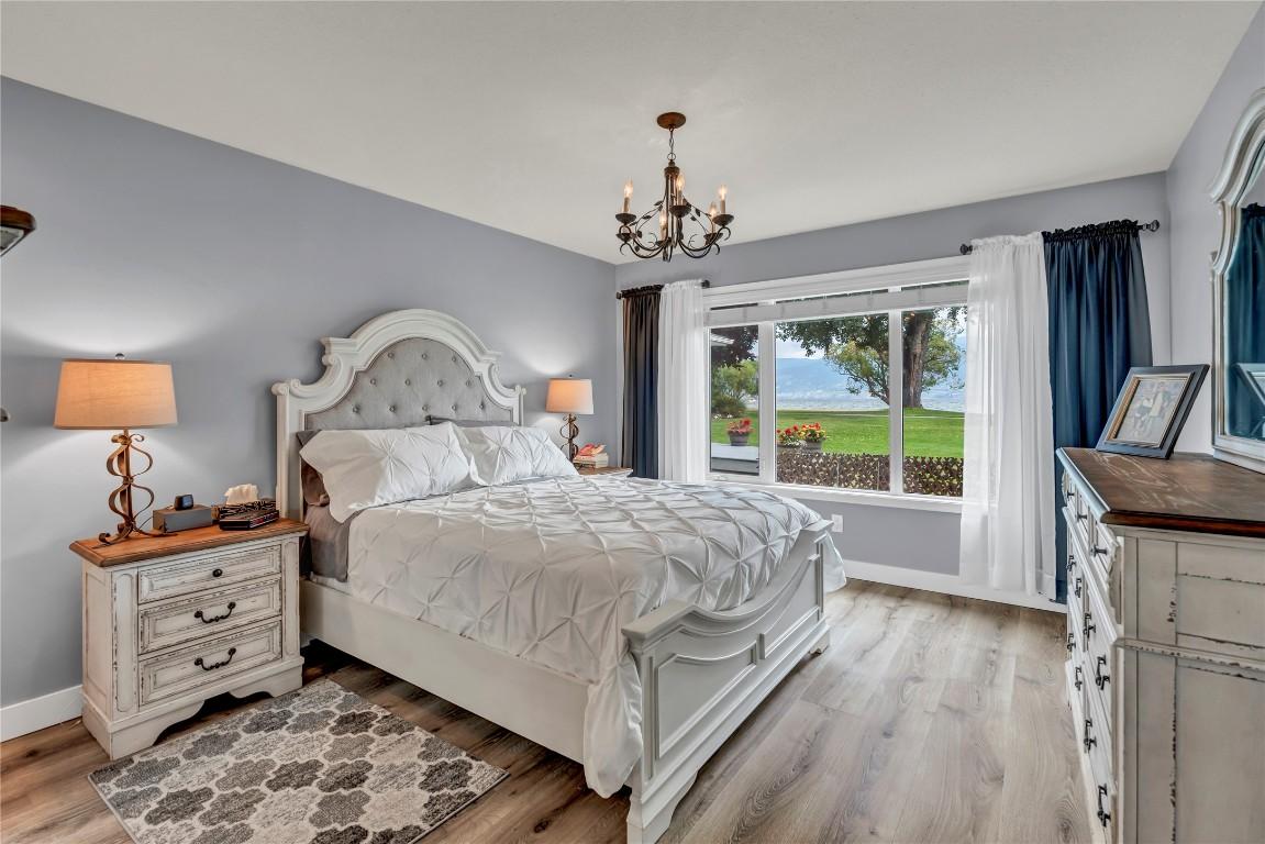 55 Kingfisher Drive, Penticton, BC - Indoor Photo Showing Bedroom