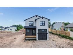 7 Brizley ST Oromocto, NB E2V 4R1