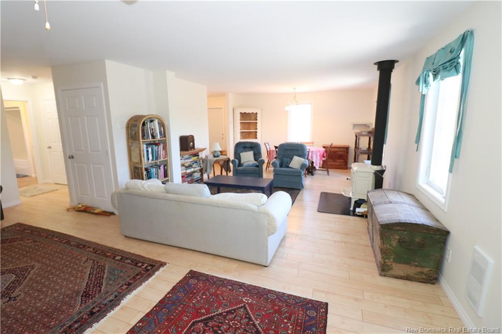 22 Pettes Cove Rd, Grand Manan, NB