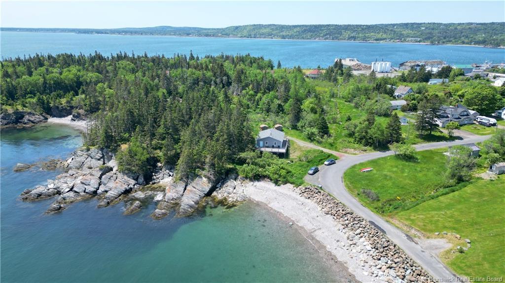 22 Pettes Cove Rd, Grand Manan, NB