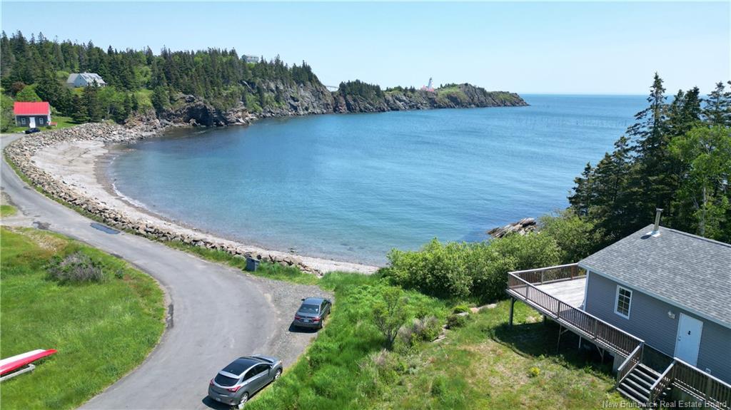 22 Pettes Cove Rd, Grand Manan, NB