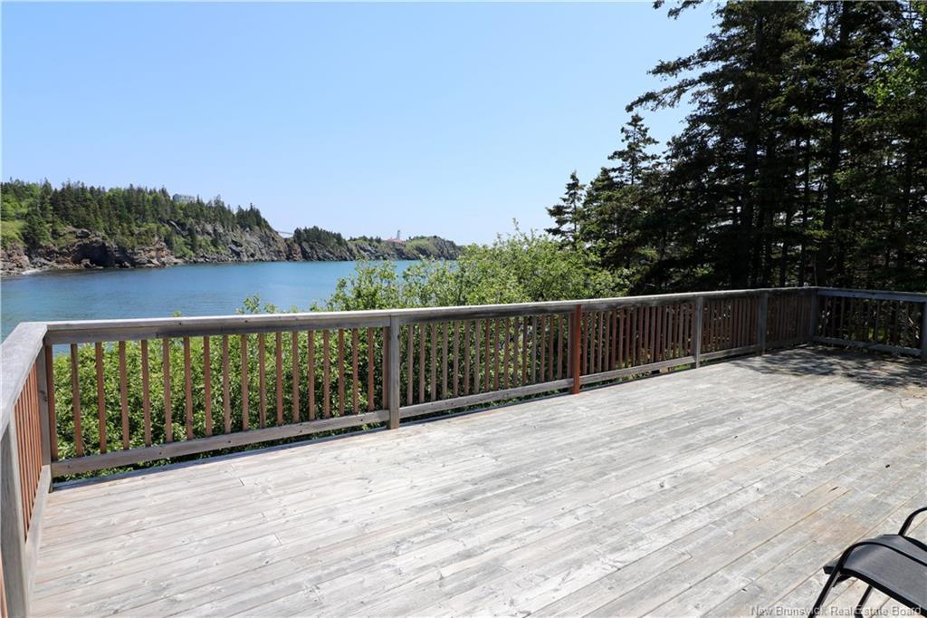 22 Pettes Cove Rd, Grand Manan, NB