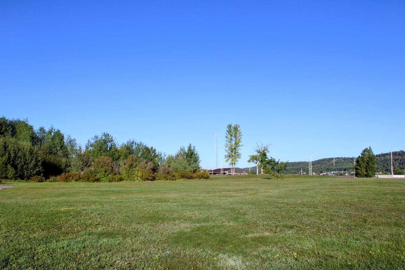 2 Deer Street, Manitouwadge, ON