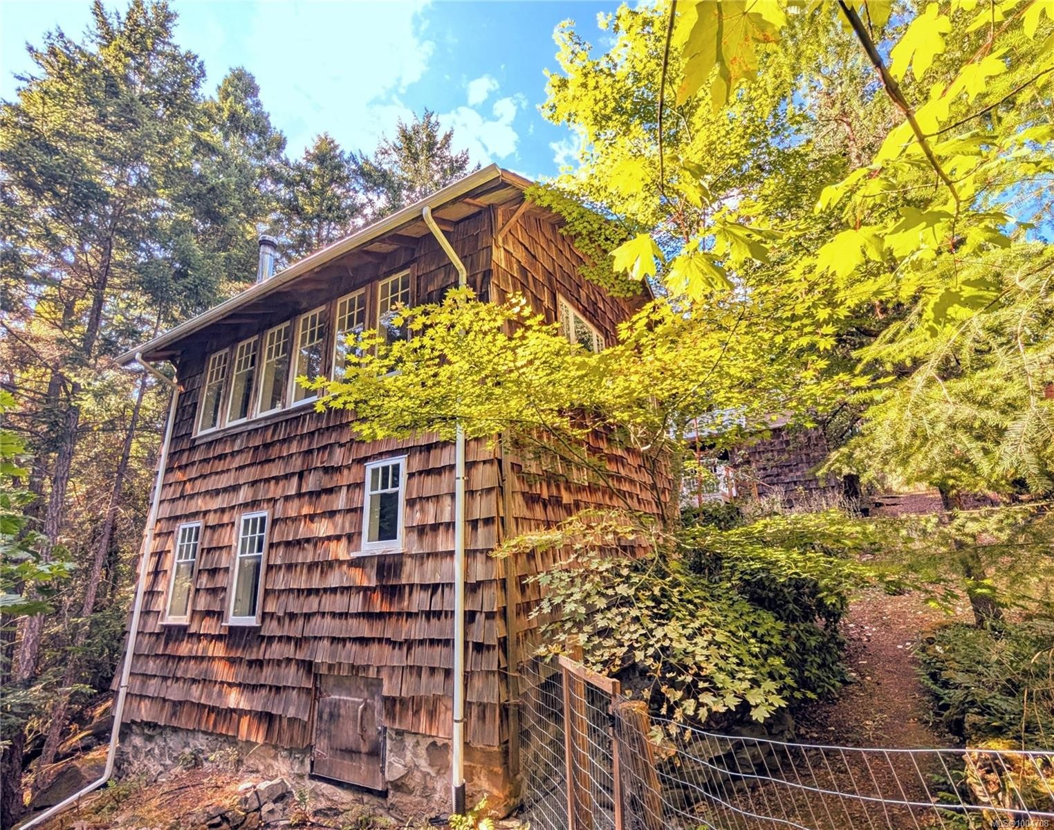 415 Halibut Hill Rd, Mudge Island, BC