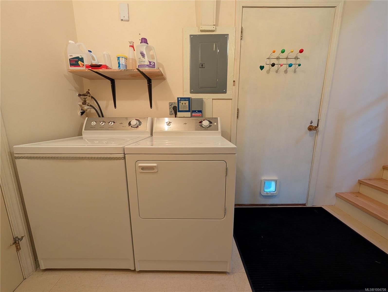 415 Halibut Hill Rd, Mudge Island, BC