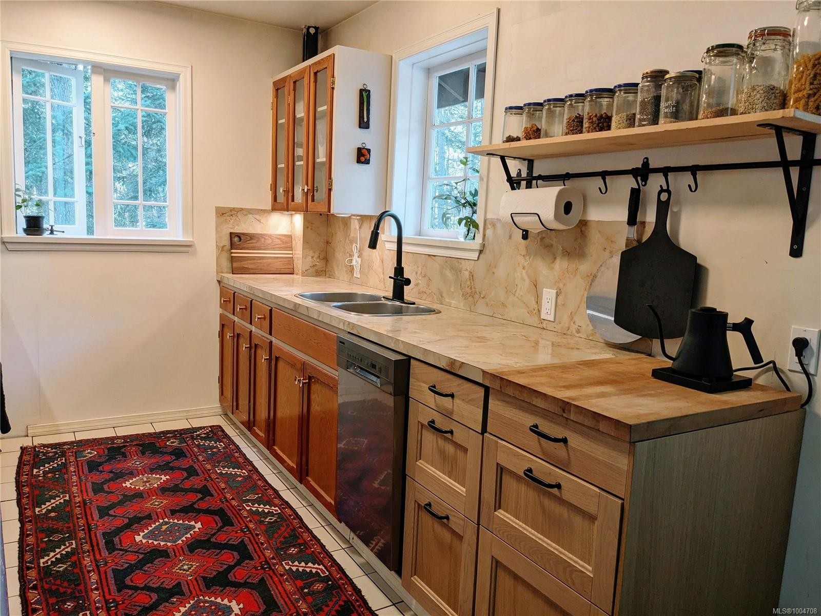 415 Halibut Hill Rd, Mudge Island, BC