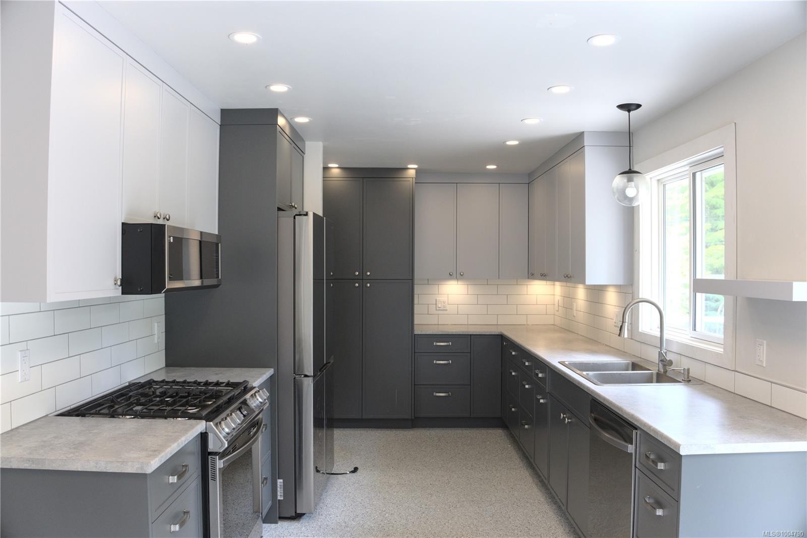 2298 Calais Rd, Duncan, BC