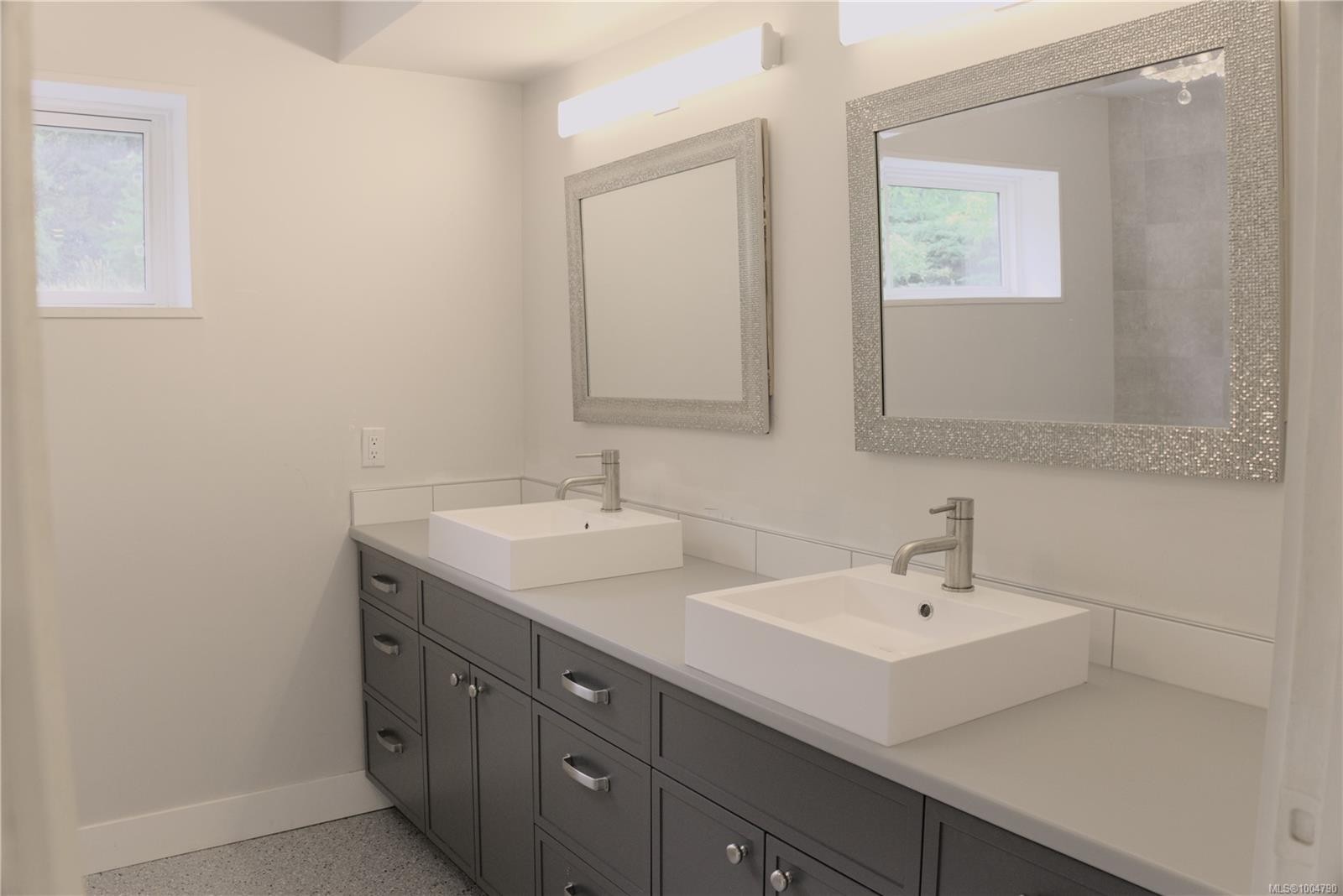 2298 Calais Rd, Duncan, BC