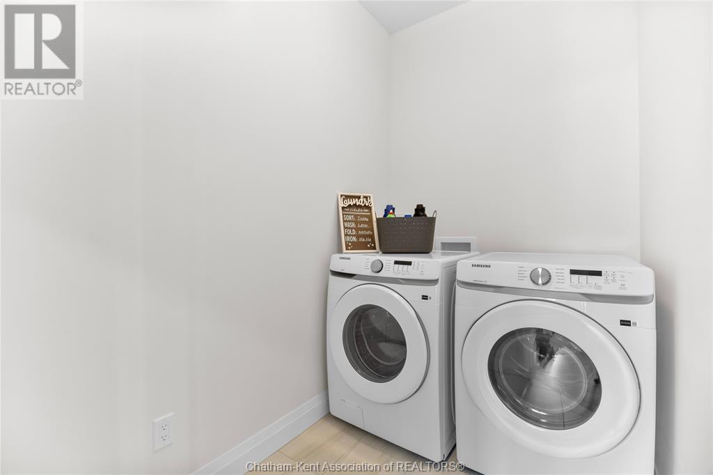 63 Compass Trail Unit# 35, Port Stanley, ON - Indoor Photo Showing Laundry Room