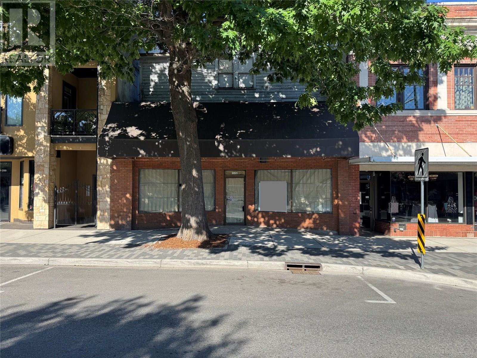 251 Main Street, Penticton, BC