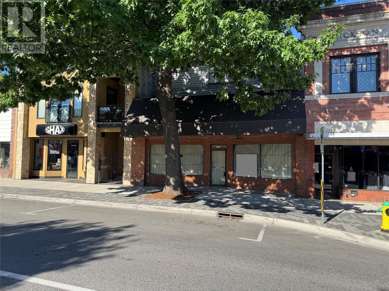251 Main Street, Penticton, BC