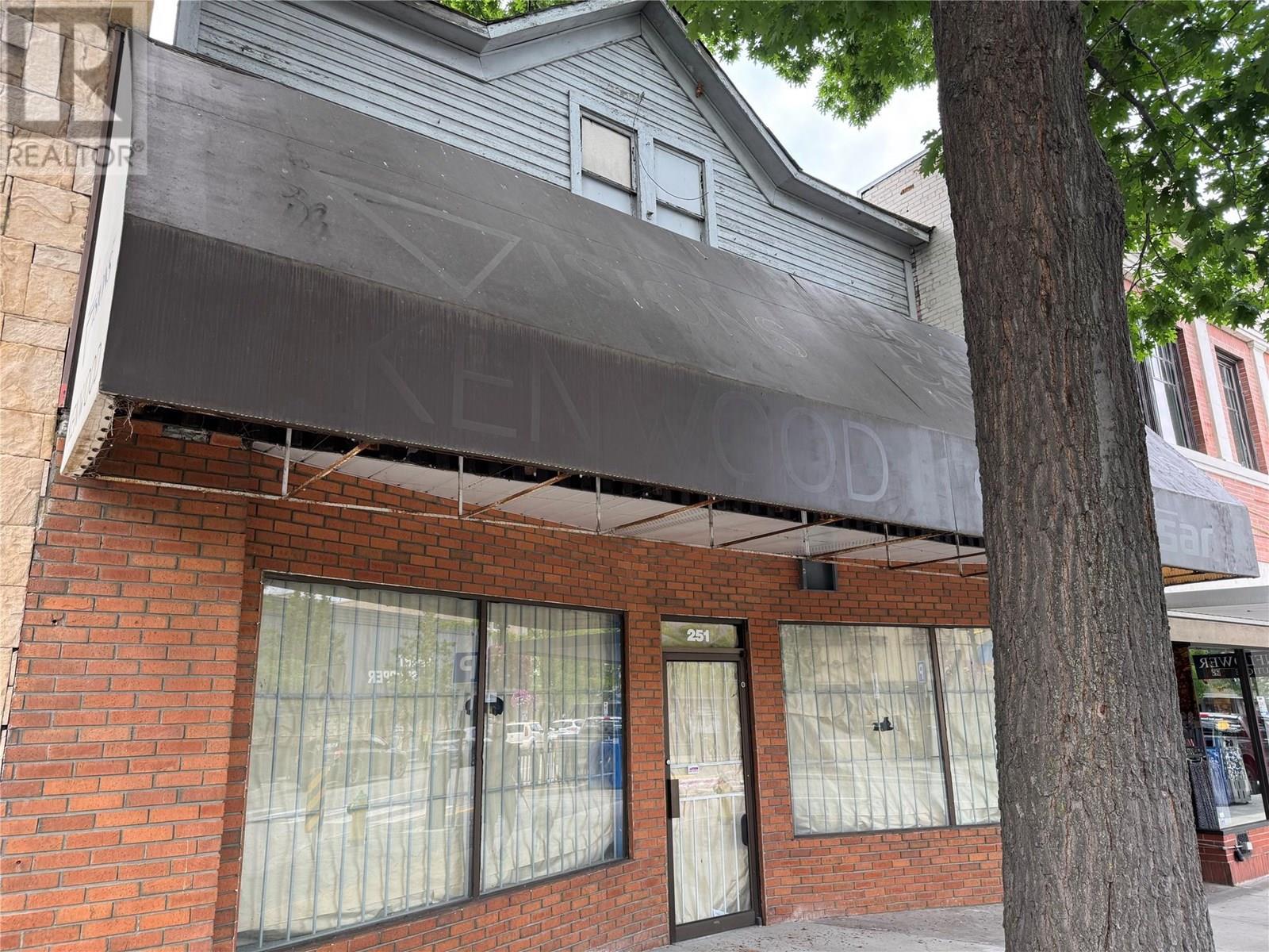 251 Main Street, Penticton, BC