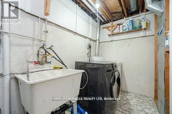 73 - 7080 Copenhagen Road, Mississauga, ON - Indoor Photo Showing Laundry Room