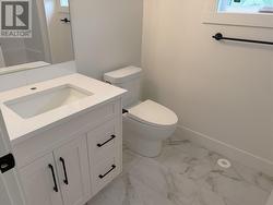 Main bathroom on bedroom level -