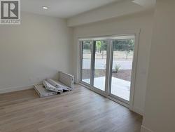 Extra large den with sliding doors to patio -